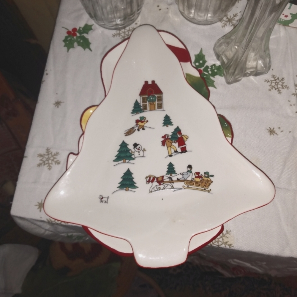 Christmas tree plate